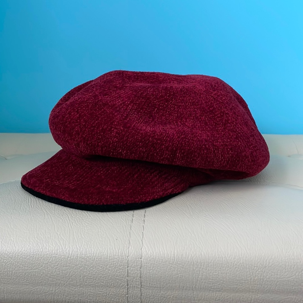Vintage 90s red hat